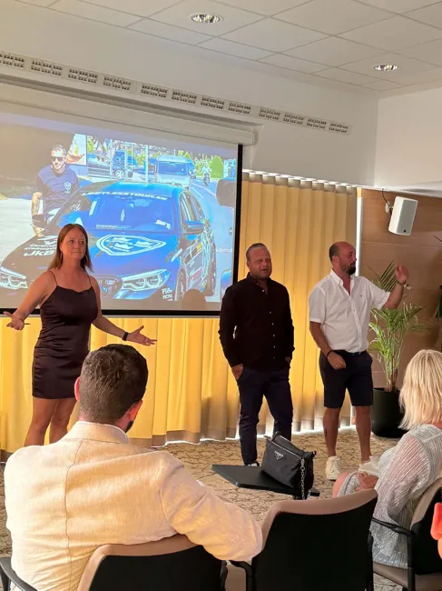 Bild 32 från Limitless Tour 2026